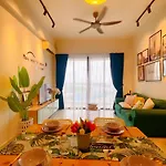 Gyden Staycation #Country Garden Danga Bay