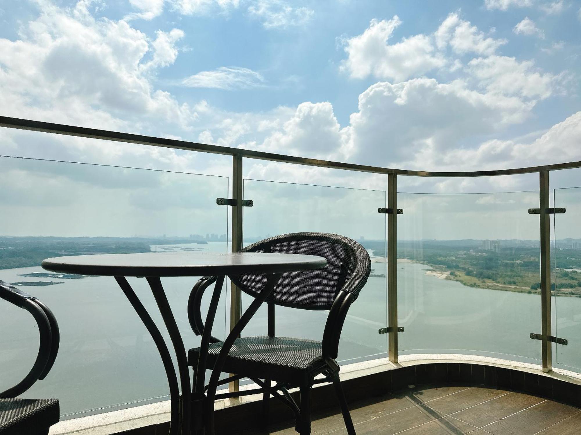 Gyden Staycation #Country Garden Danga Bay * Johor Bahru